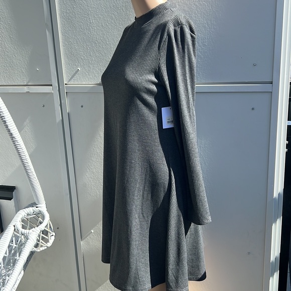 Women L Loose Solid Knitted Dress  Long Sleeve size small - Picture 2 of 4